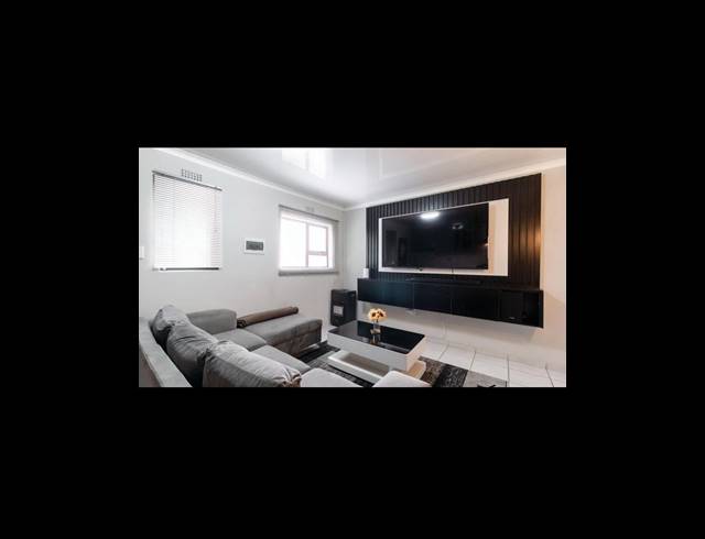 3 BEDROOM APARTMENT FOR SALE IN KENLEAF